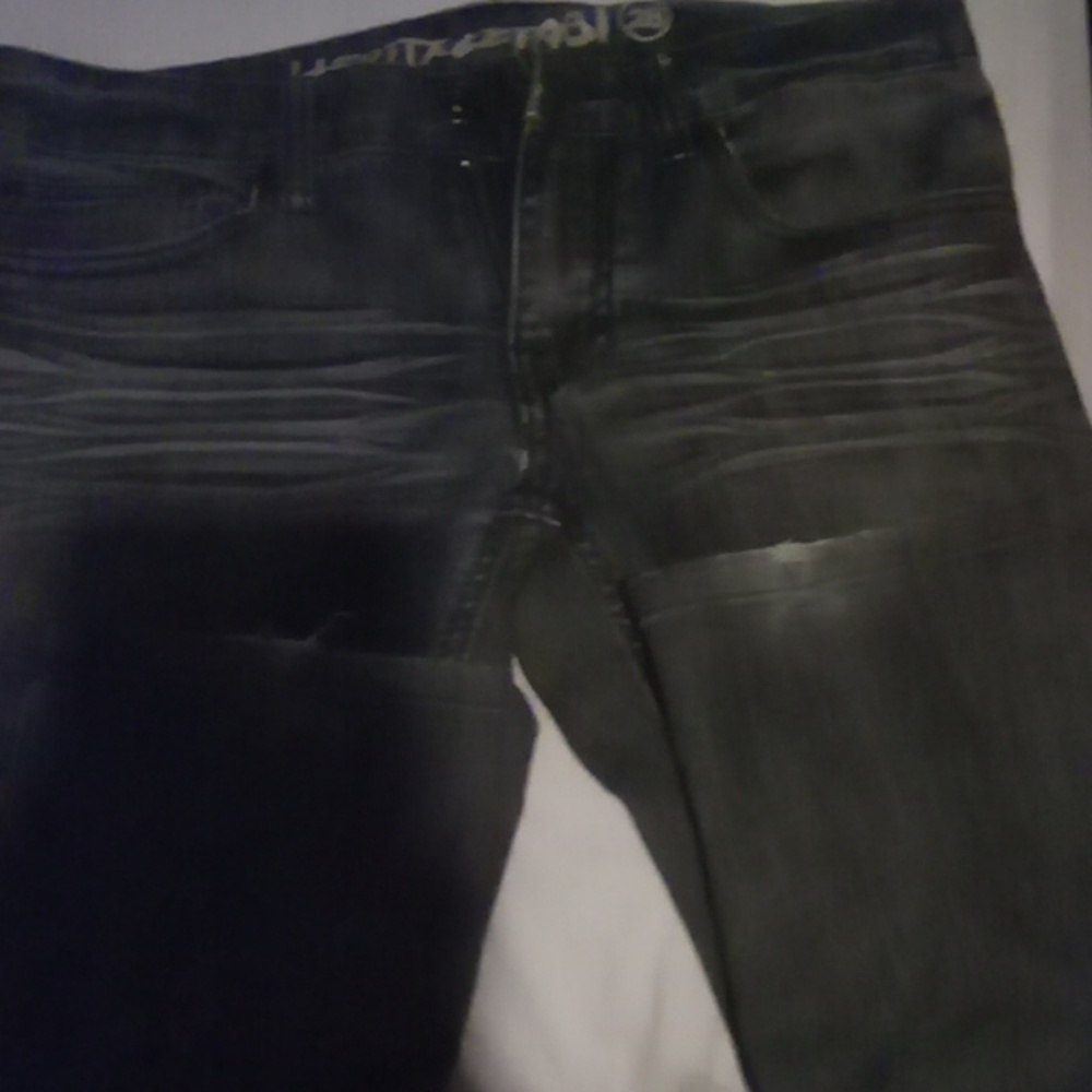 Jeans - Picture 2 of 3